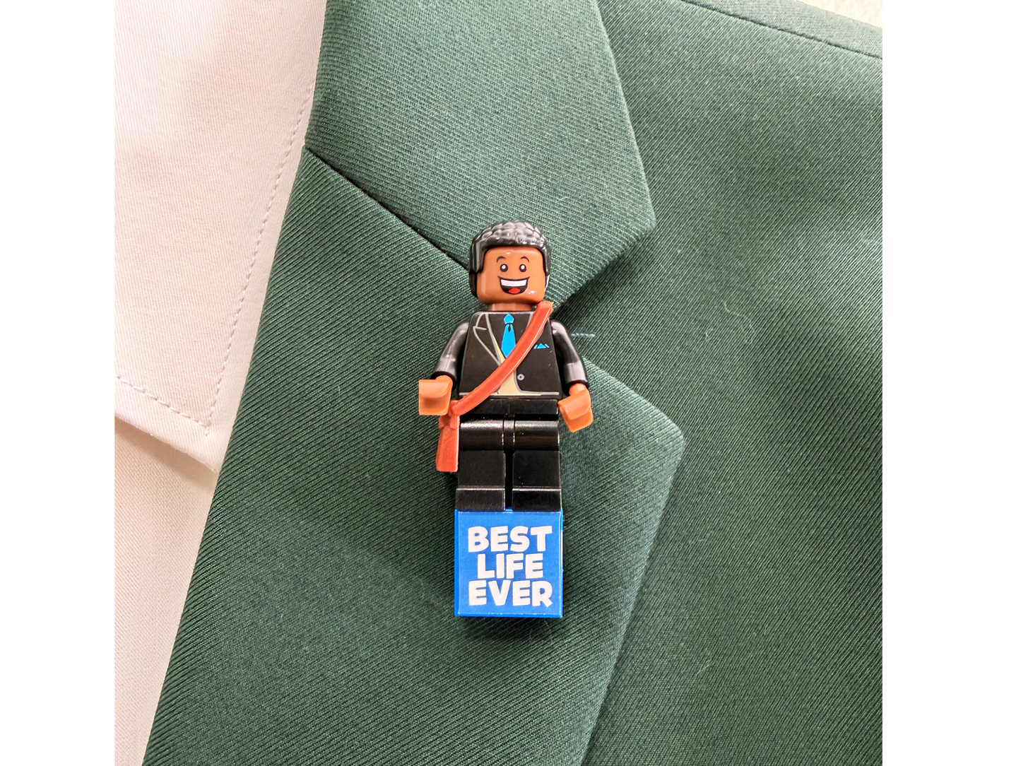 JW Theocratic Custom Lapel Pin - Dark Skin Brick Minifigure Pin - Theocratic JW Gift